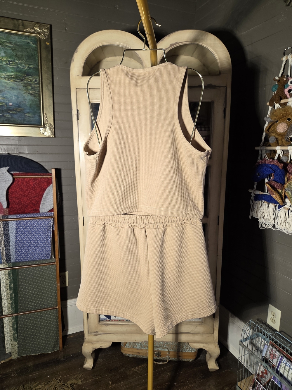 Beige Ribbed Tank & Drawstring Short Set - Women - Picture 3 of 4